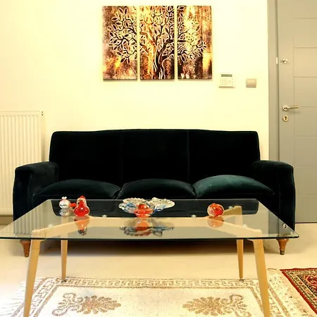 Olive And Orange * Mistra