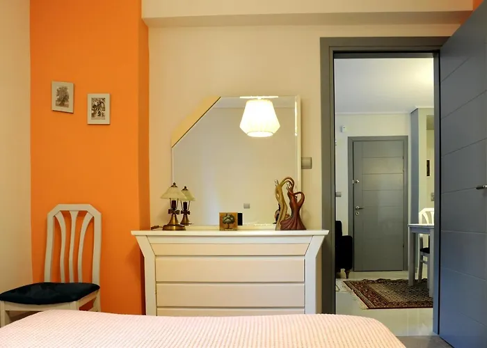 Olive And Orange Апартаменты Мистра