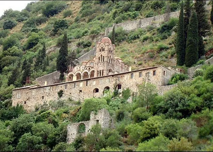 Olive And Orange Apartamento